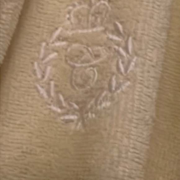 Chaps Women’s Yellow Knee Length
Bathrobe Size S/M
Good Condition - Picture 5 of 9